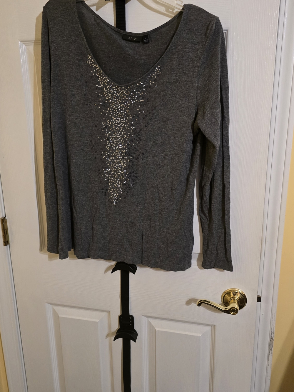 Apt. 9 Gray Long-Sleeve Scoop Neck Top with Front Rhinestone Detail